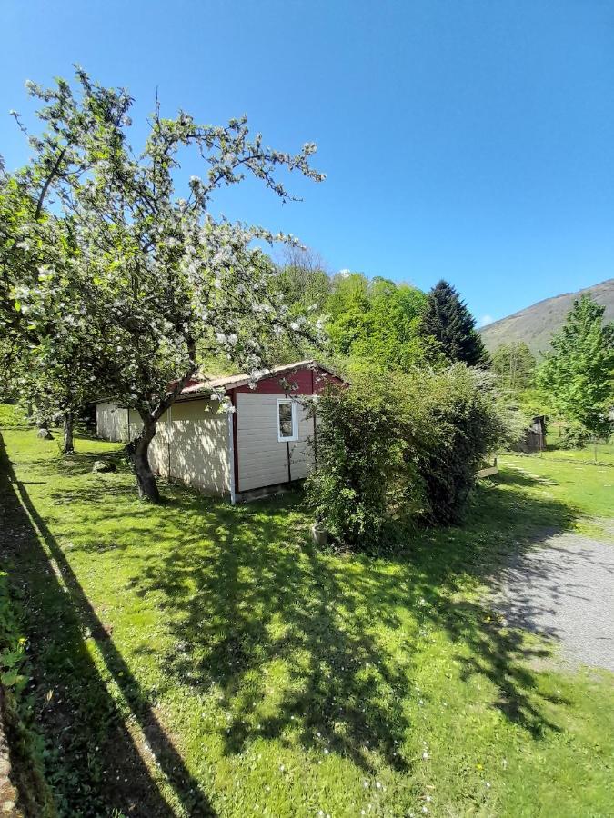 Gites Du Quie Les Cabannes  Exterior foto